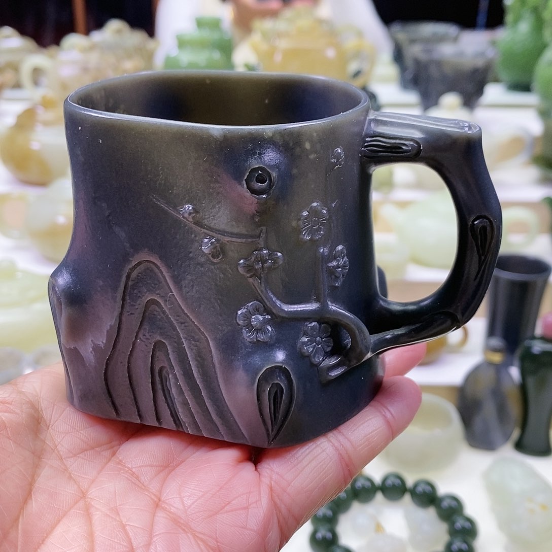 和田玉茶杯未镶嵌