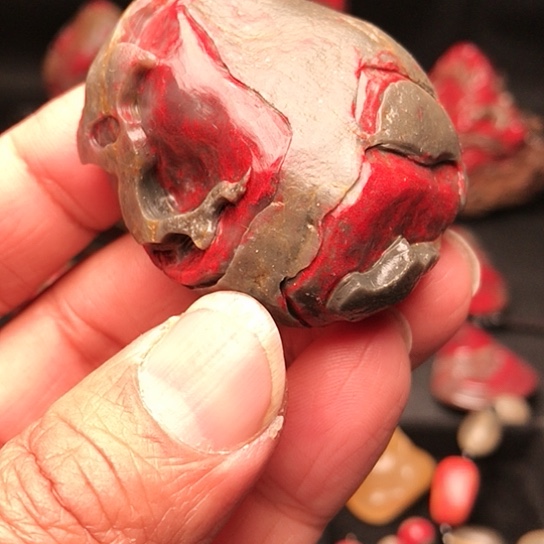 昌化石昌化鸡血石原石