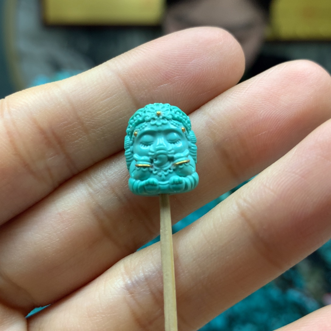 绿松石配饰未镶嵌