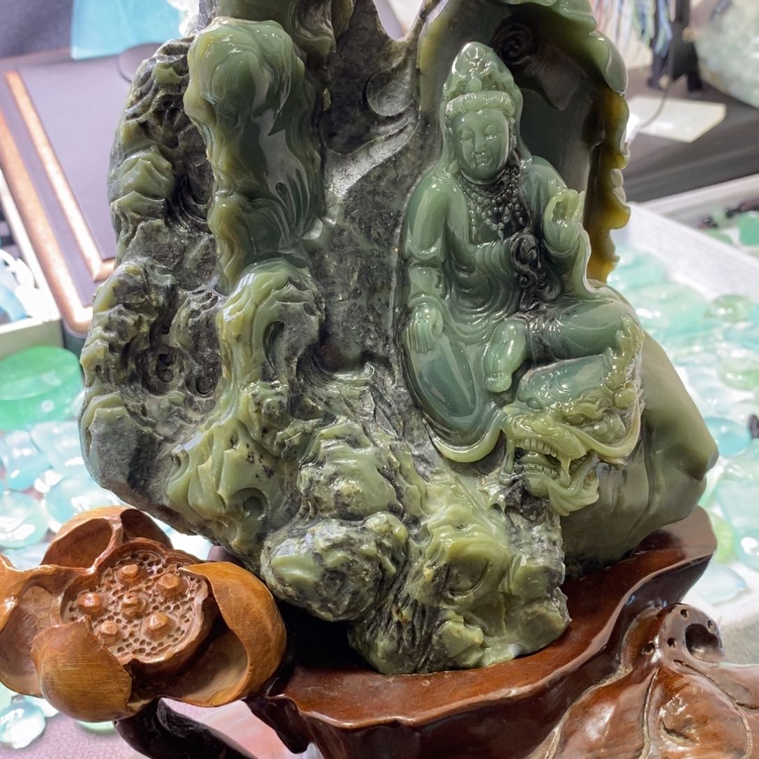 和田玉（糖玉）未镶嵌摆件r****i