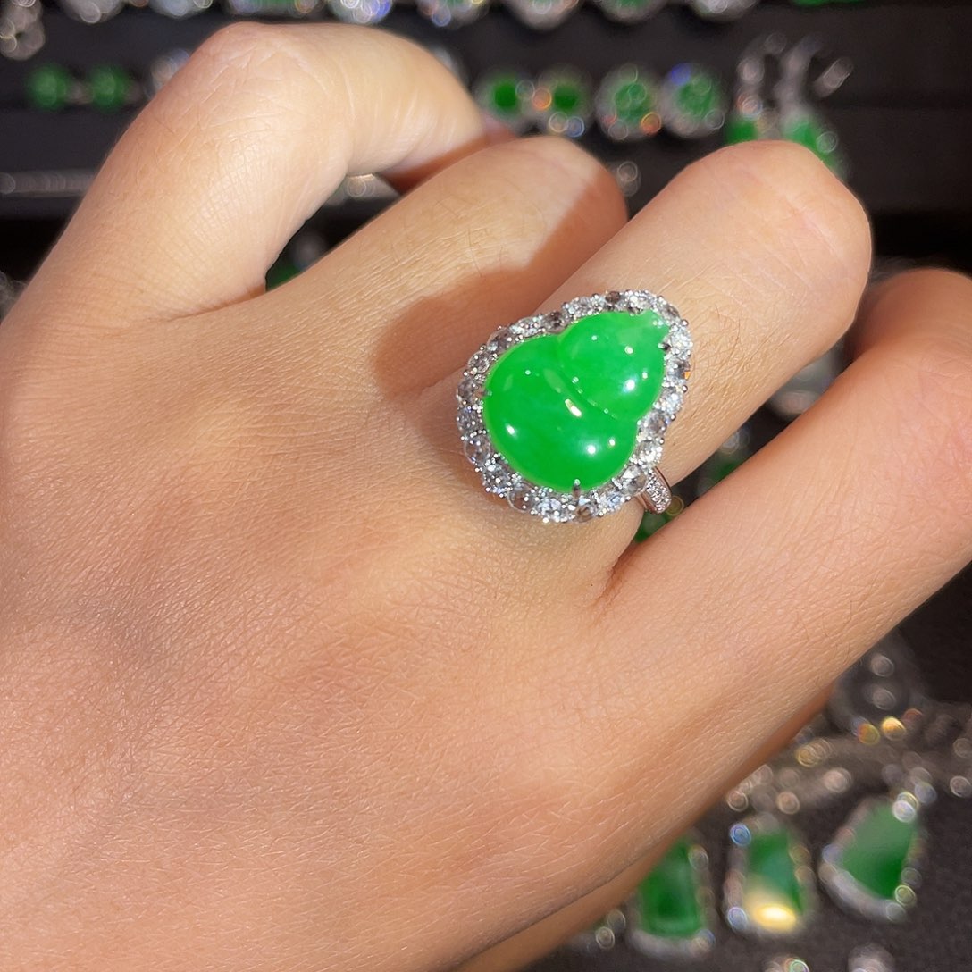 翡翠18K金镶嵌吊坠(不含链)葫芦戒指