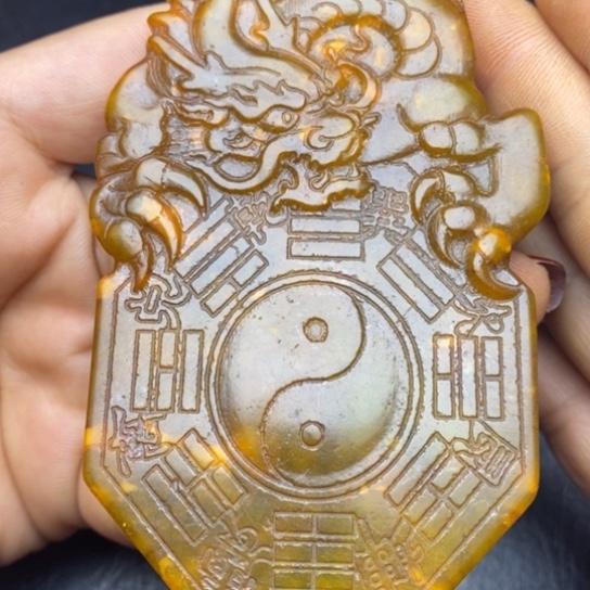 和田玉（糖玉）挂件未镶嵌