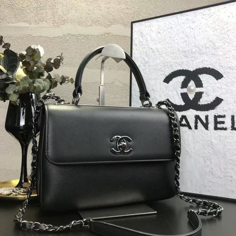 95新 Chanel/香奈儿 黑银trendy cc手提斜挎包 底长25 26开
