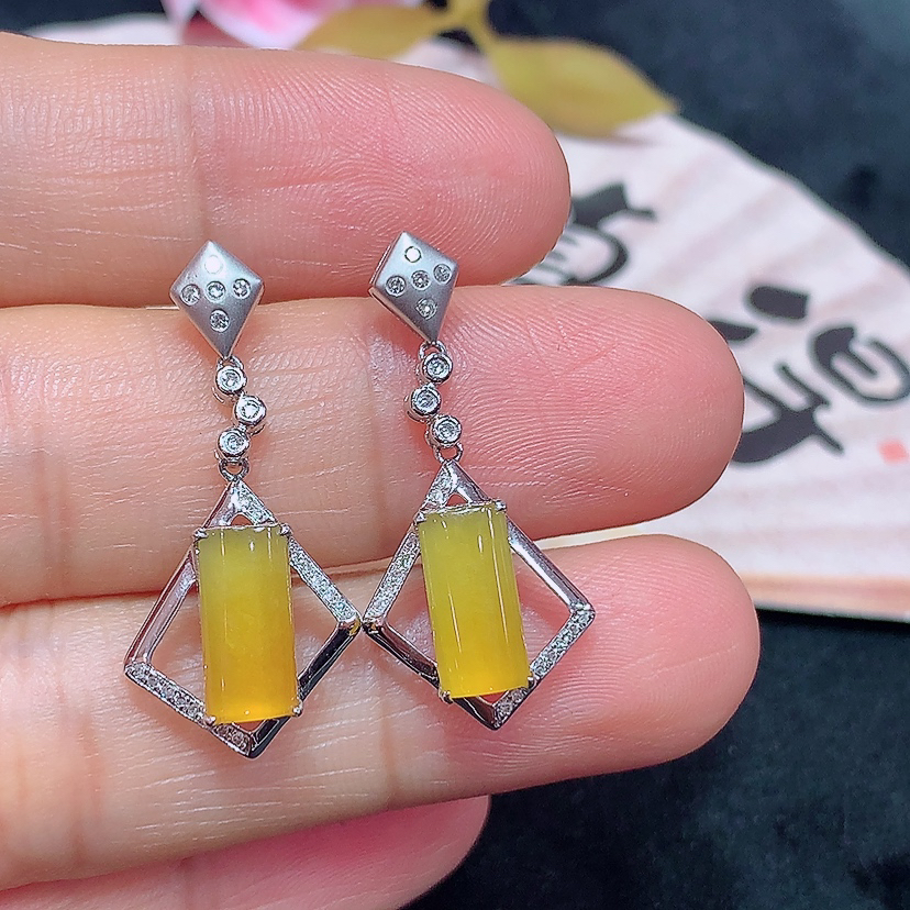 18k金天然A货翡翠黄无事牌耳坠轻奢时尚气质精美