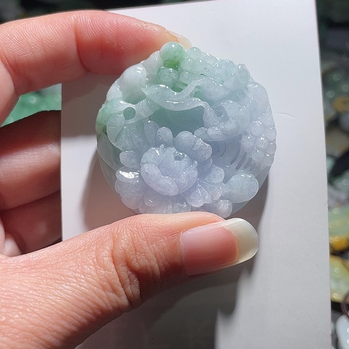 颈饰未镶嵌翡翠天