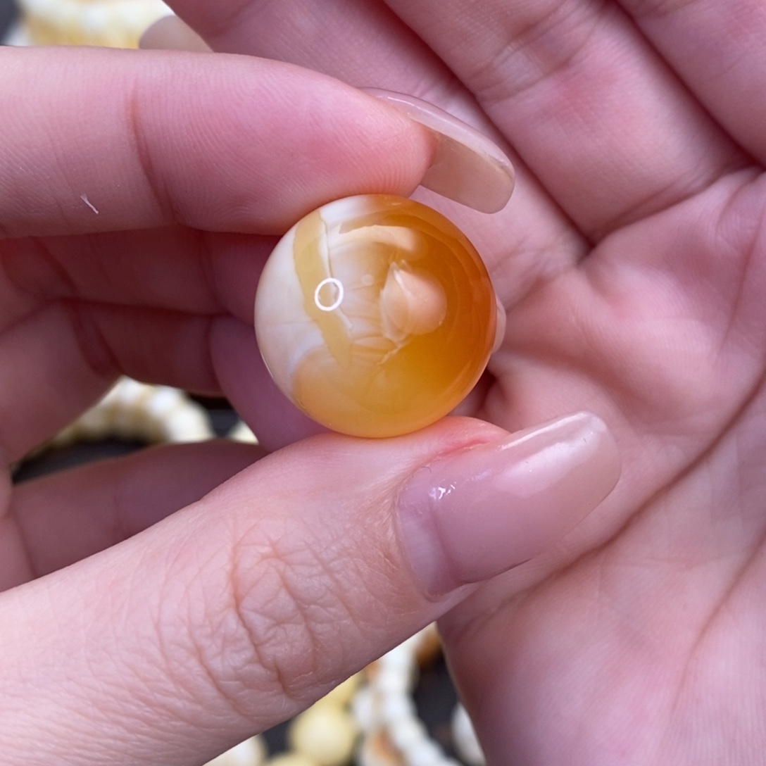 蜜蜡未镶嵌裸石圆珠