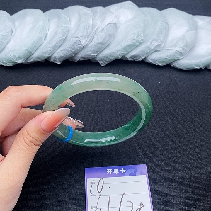 天然A货冰飘花手镯10