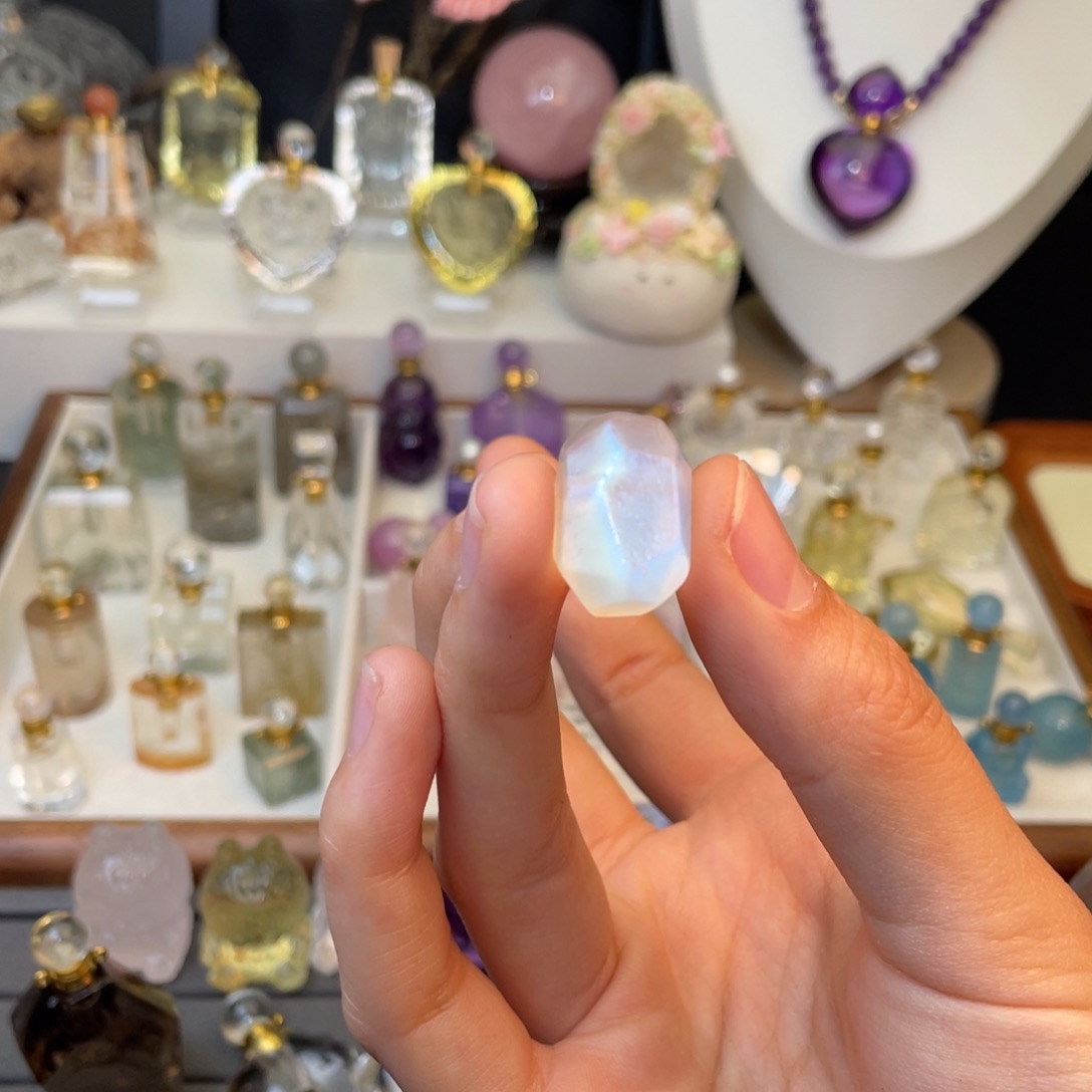 芈***仙水晶未镶嵌颈饰天然水晶吊坠564