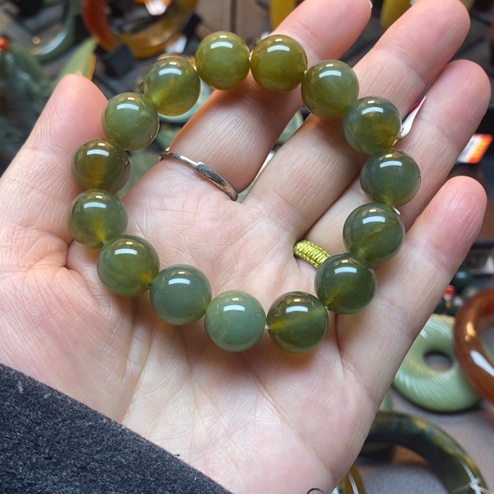 未镶嵌蛇纹石玉手镯