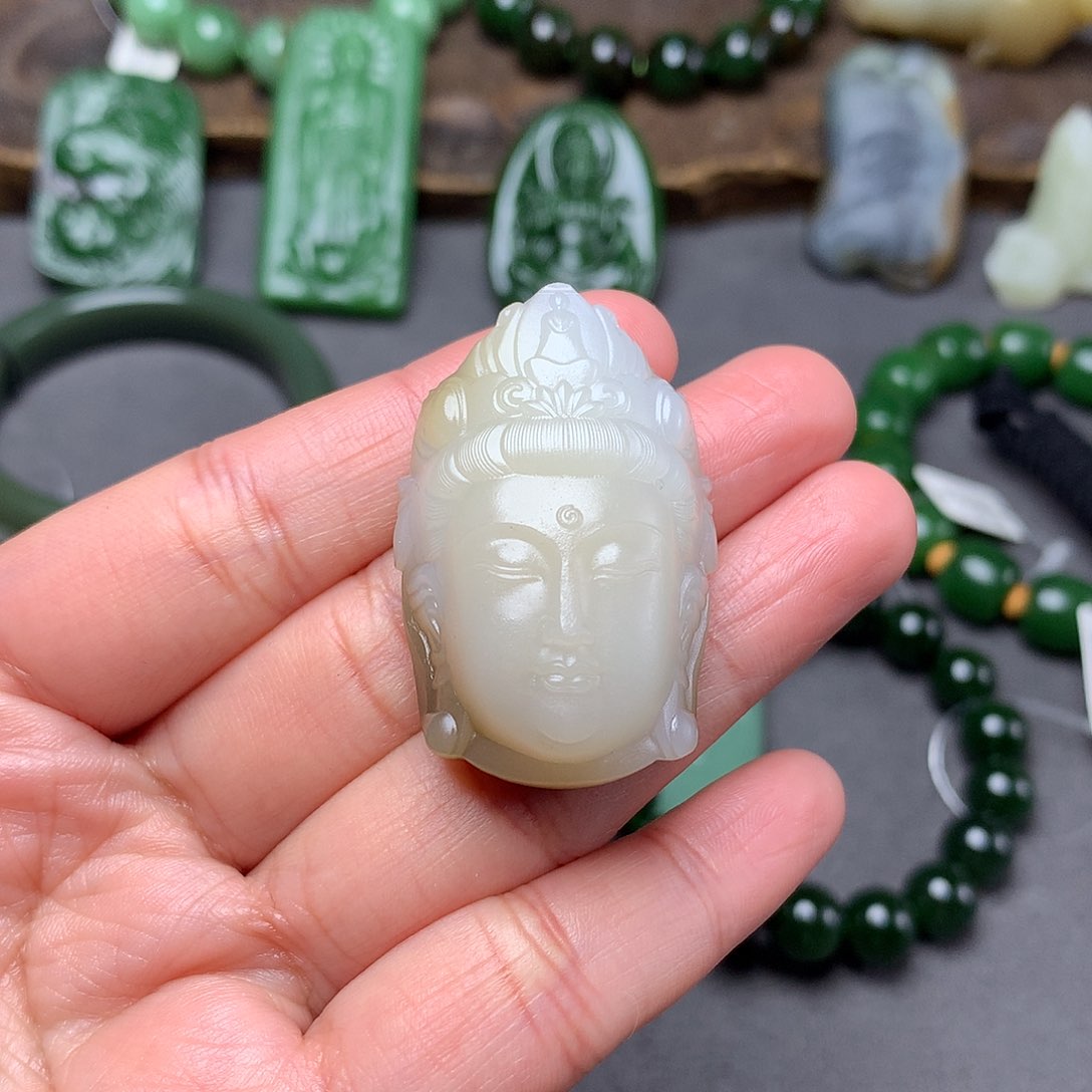 和田玉颈饰未镶嵌