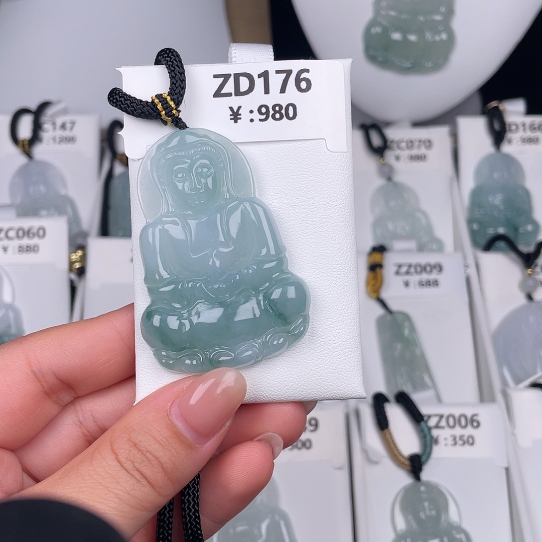 翡翠未镶嵌颈饰zd176