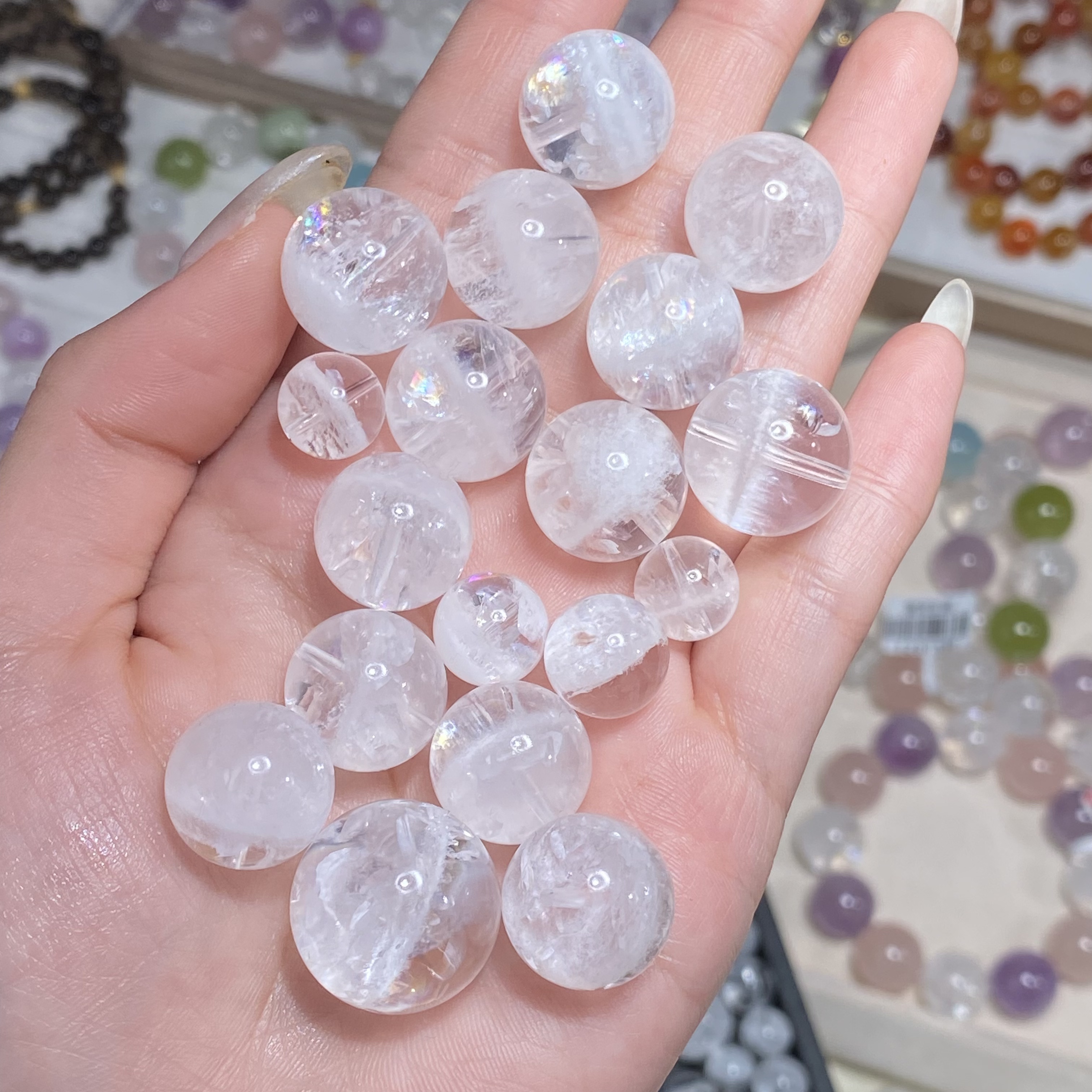 特级喜马拉雅带彩虹圆珠一颗