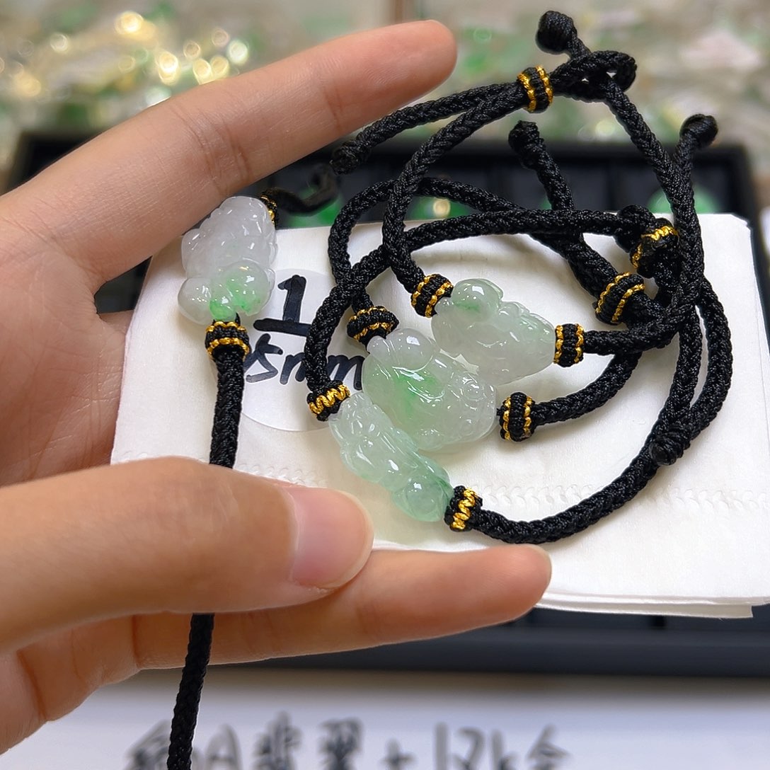 翡翠未镶嵌吊坠(不含链)多样性