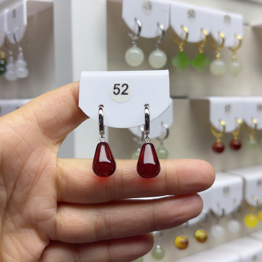 血珀银S925镶嵌耳饰