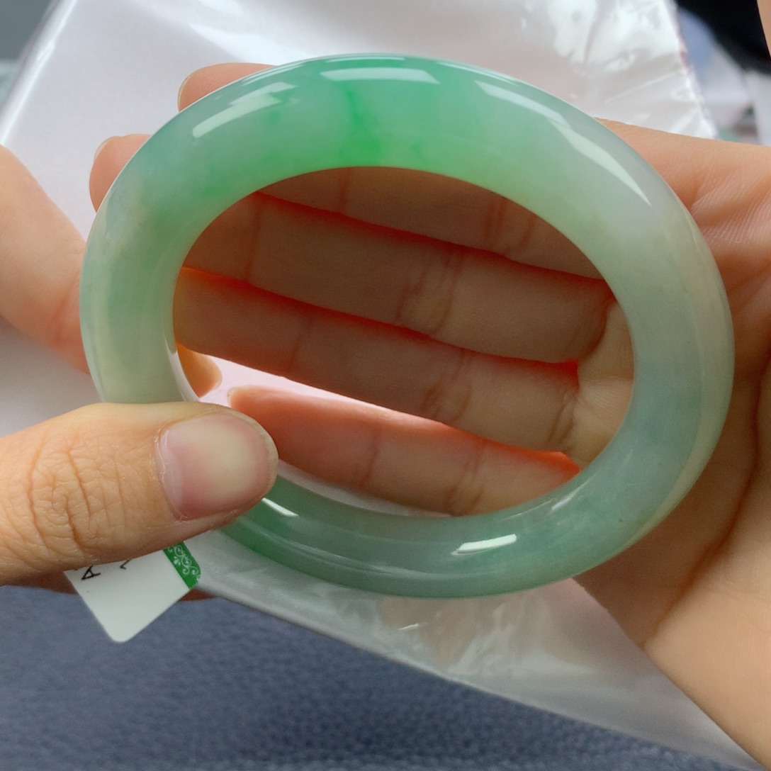 翡翠手镯未镶嵌56.2圆