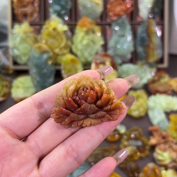 未镶嵌蛇纹石玉颈饰