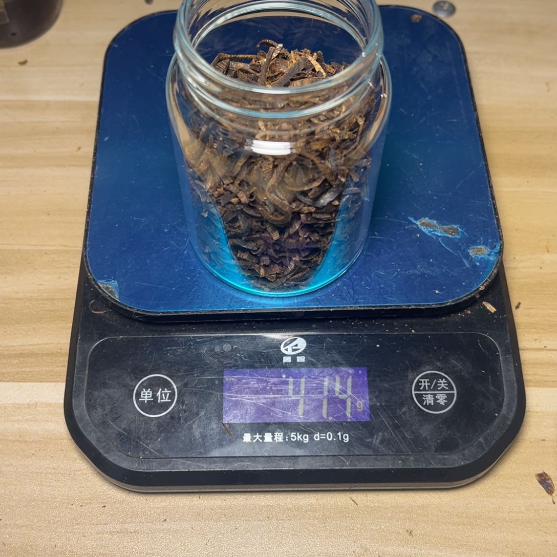 树脂制品中****室海南澄迈黑棋原母树天然树结香包壳沉水切丝