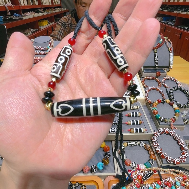 未镶嵌玛瑙/玉髓珠宝奇石