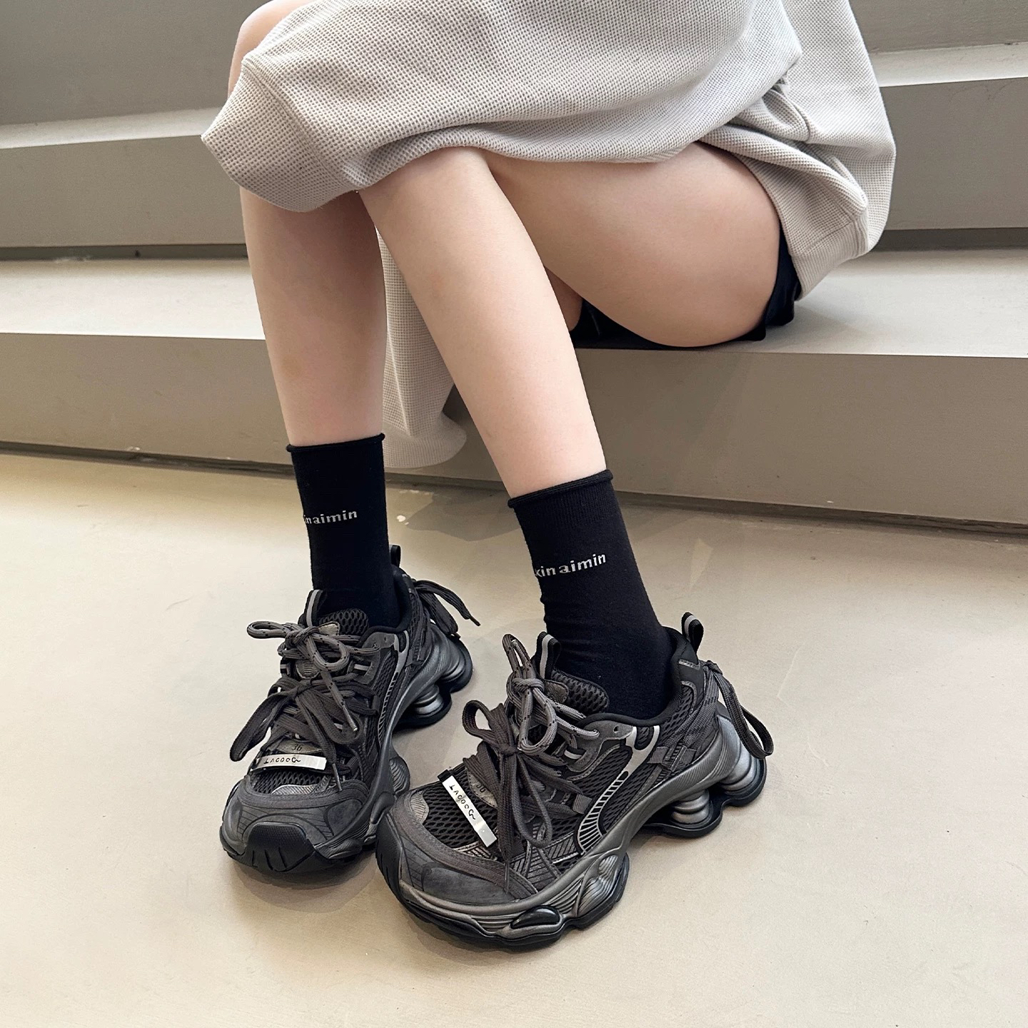 冬季新款厚底真皮加绒老爹鞋女百搭增高网面透气显脚小爆款运动鞋