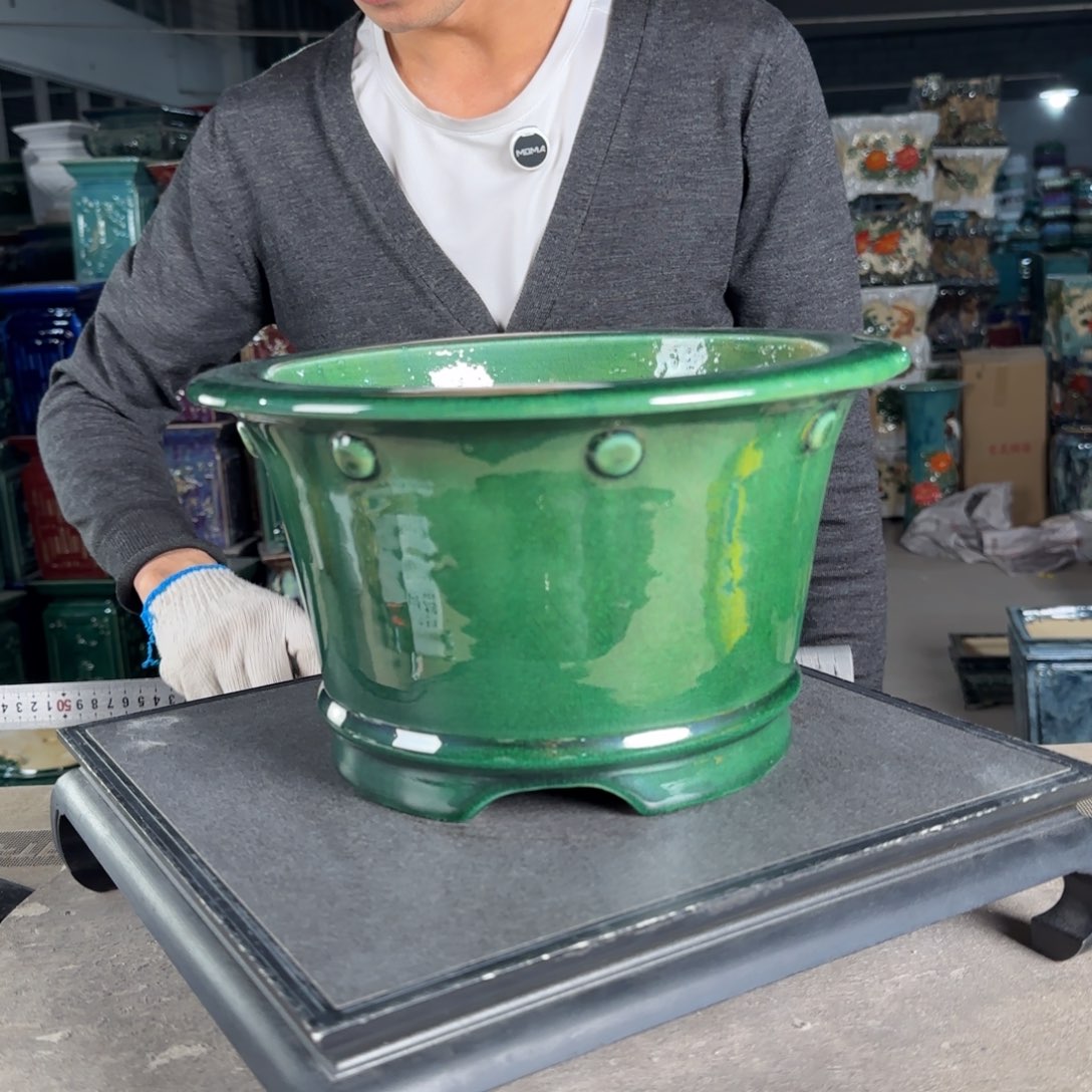 一风堂石湾花盆。