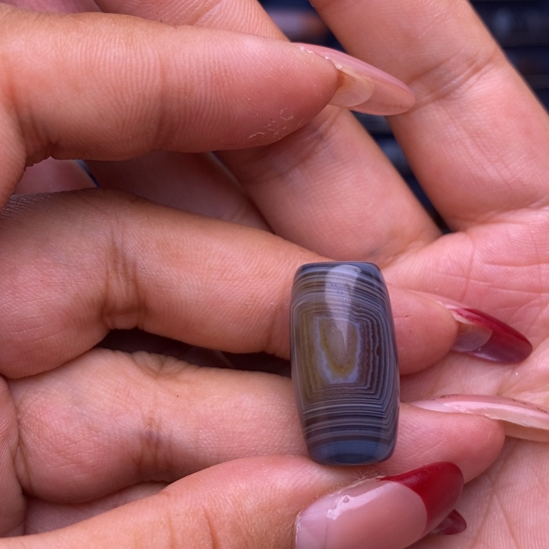 天***顺玛瑙/玉髓未镶嵌珠宝半成品