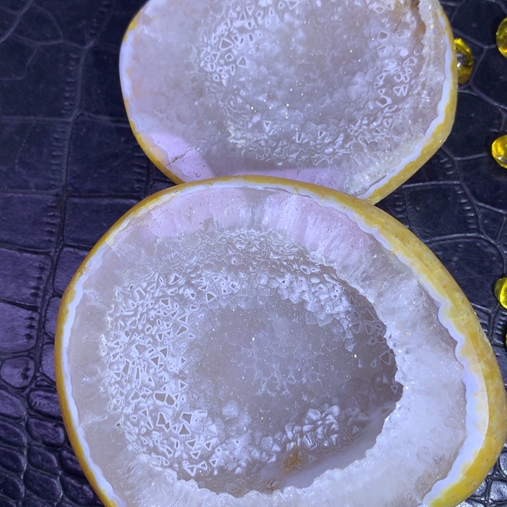 水晶福利牙软盆未镶嵌