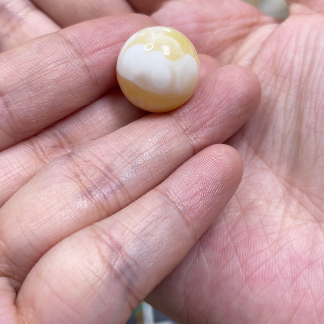 琥珀颈饰未镶嵌琥珀蜜蜡圆珠