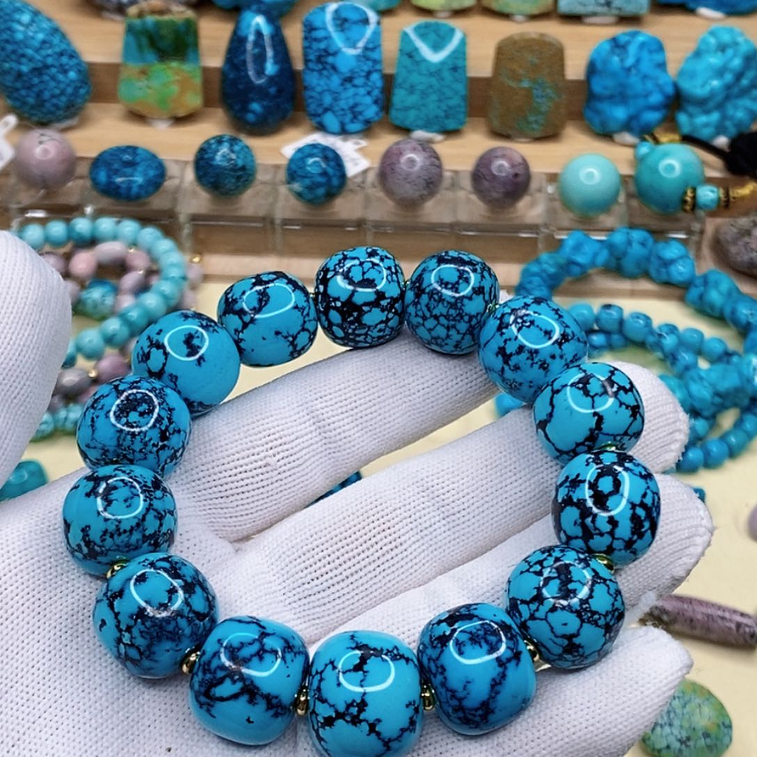 绿松石未镶嵌珠宝奇石