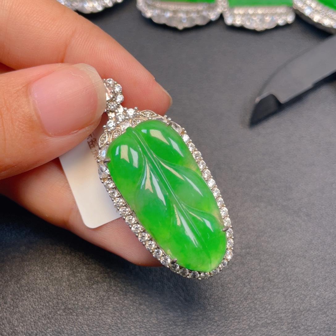 翡翠银S925镶嵌吊坠(不含链)