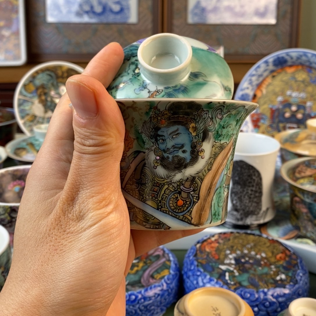 手工手绘四大天王盖碗