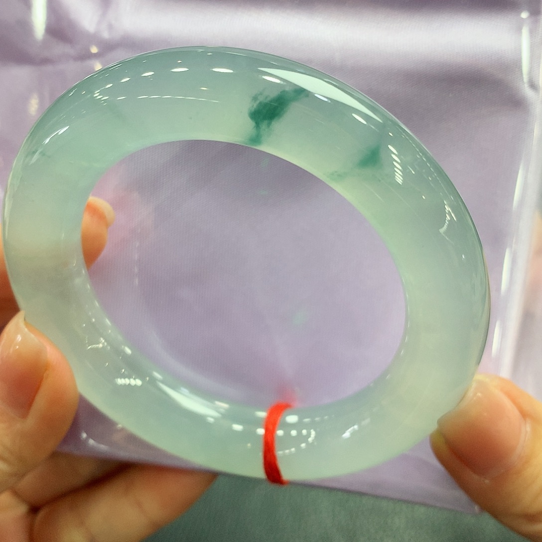 翡翠未镶嵌手镯53.7圆条两天鉴赏