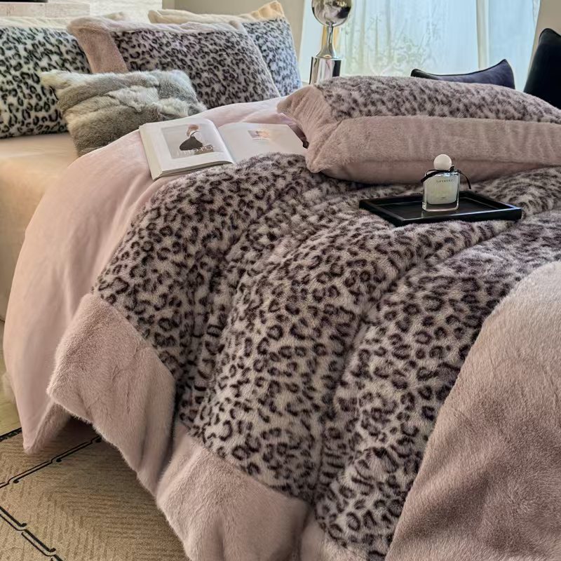 【豹纹系列】高克重水豹绒牛奶绒大拼角四件套
