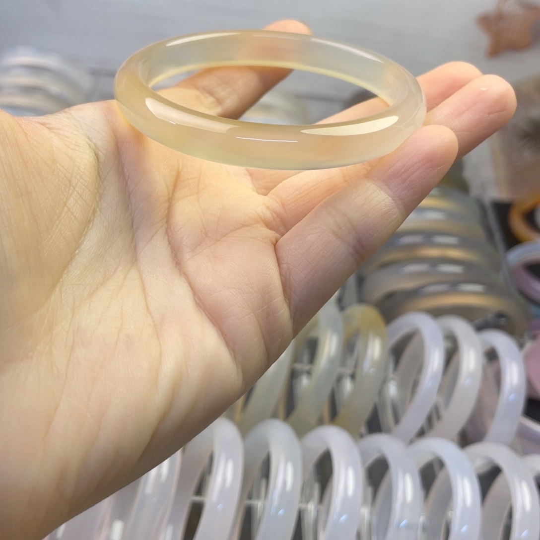 玛瑙/玉髓未镶嵌手镯