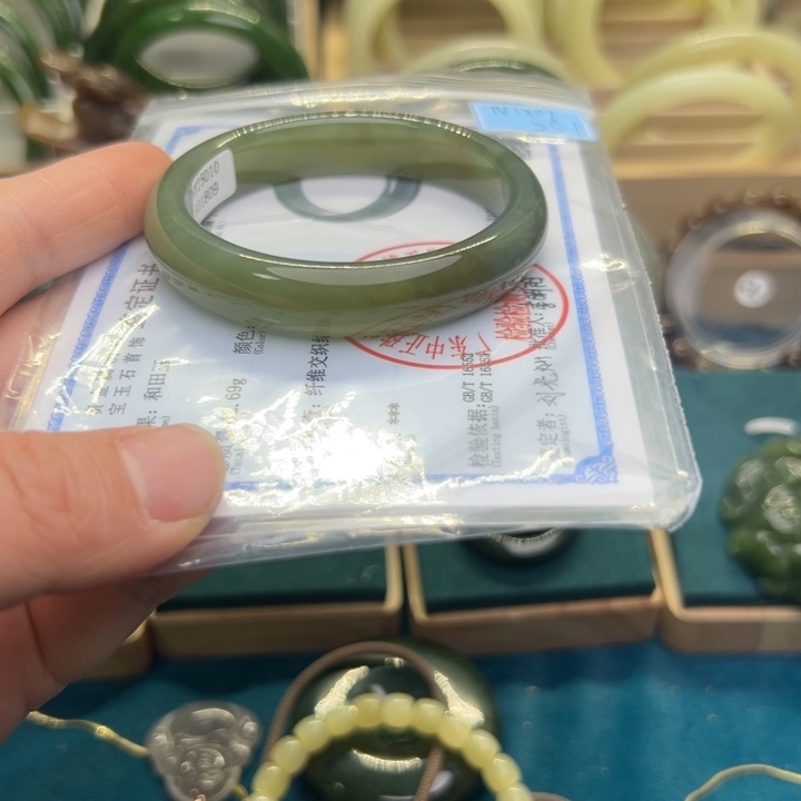 和田玉手镯未镶嵌55.1圈围1809