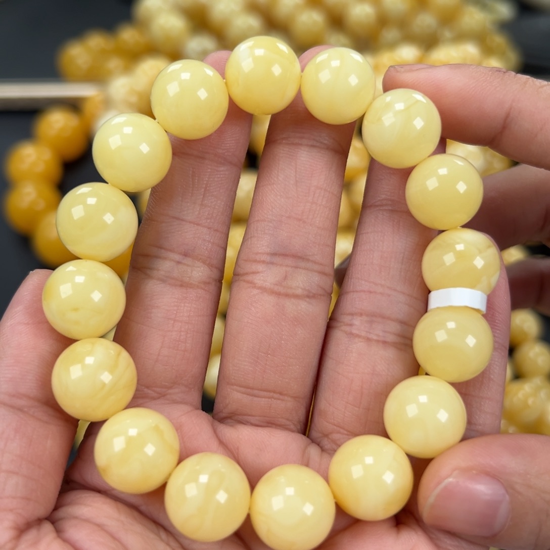 琥珀未镶嵌手链21.8