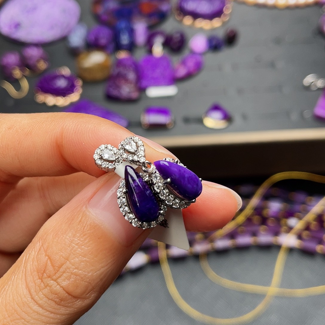 苏纪石（舒俱来）耳钉银S925镶嵌