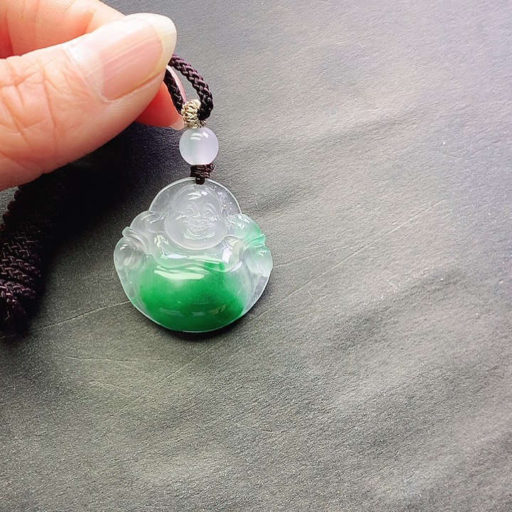 石英质玉未镶嵌颈饰