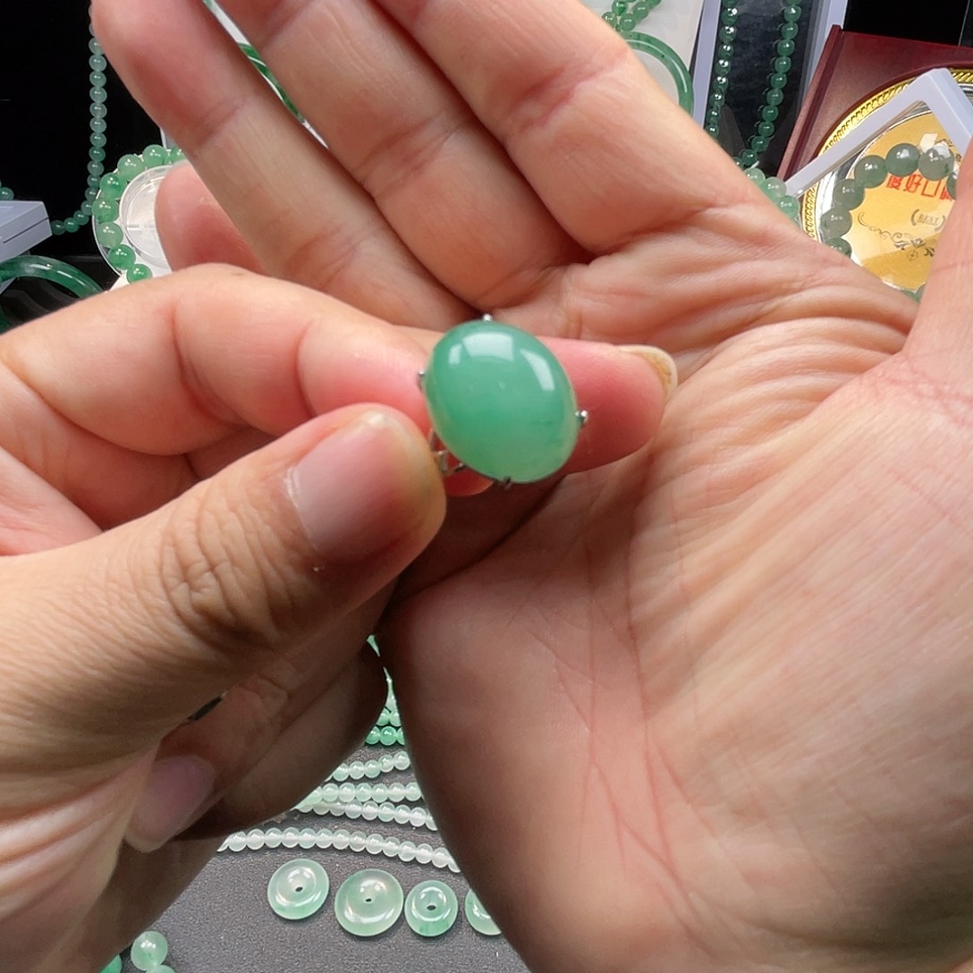 石英质玉戒指未镶嵌