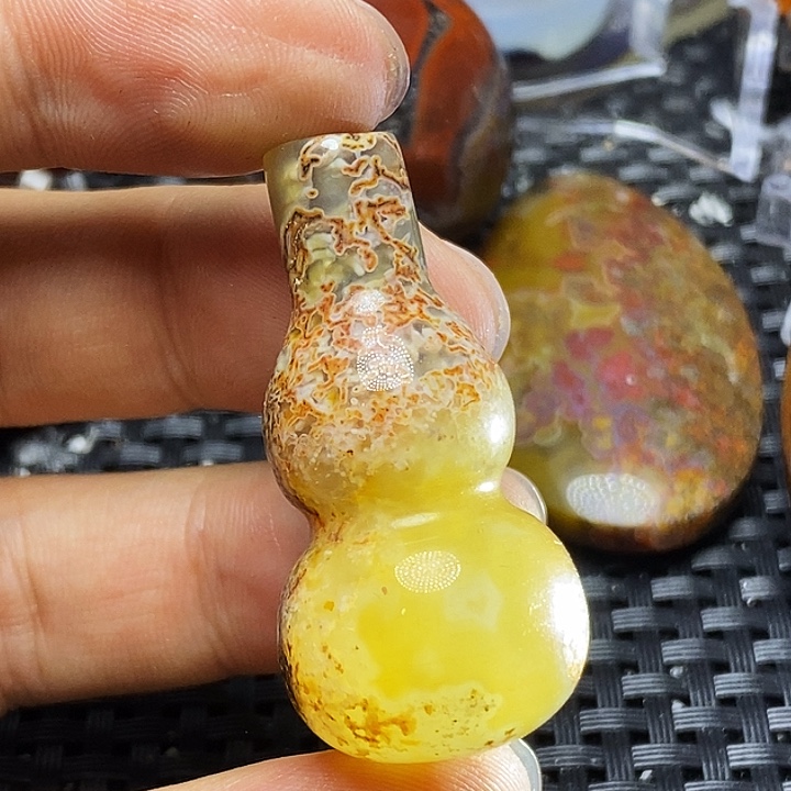 挣***猬玛瑙/玉髓未镶嵌颈饰