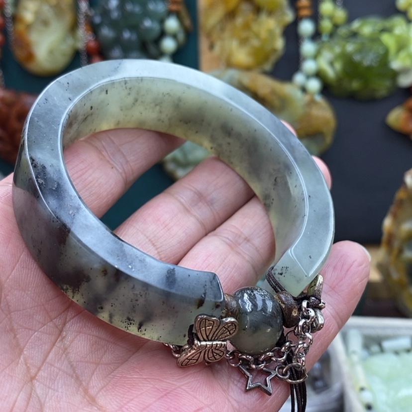 【闪购商品】未镶嵌岫玉手镯61