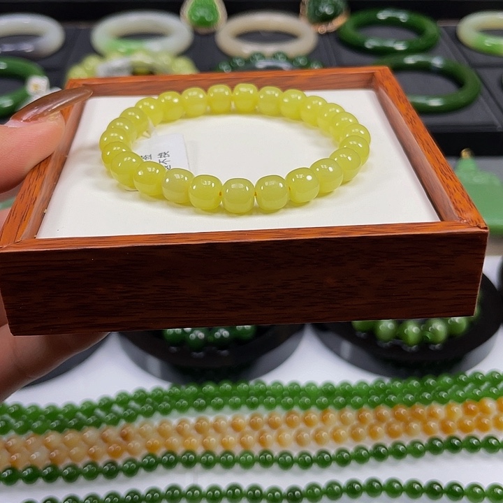 和田玉黄口手串未镶嵌