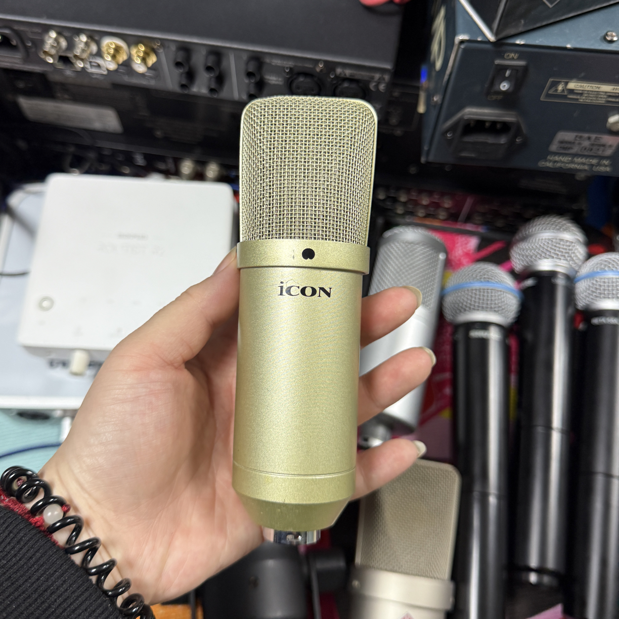 9新 icon/艾肯 艾肯m1  48v电容麦 送防震架不支持七天无理由