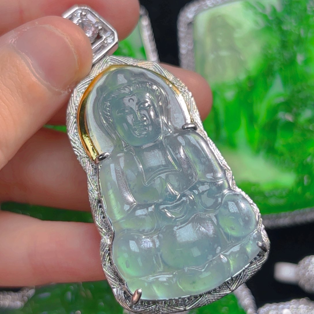 翡翠颈饰未镶嵌观音