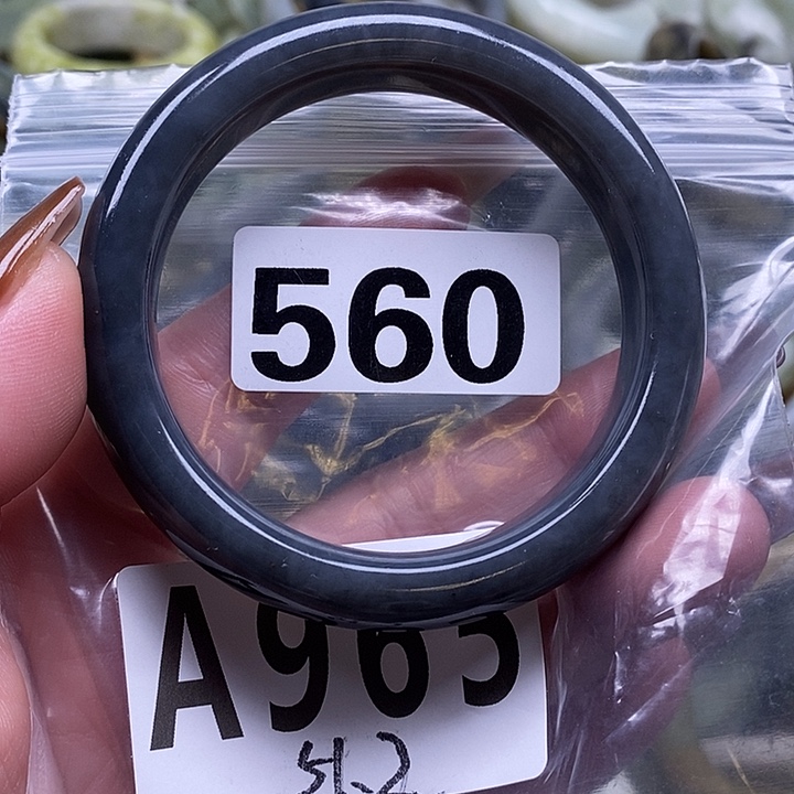 可****蛇纹石玉未镶嵌手镯