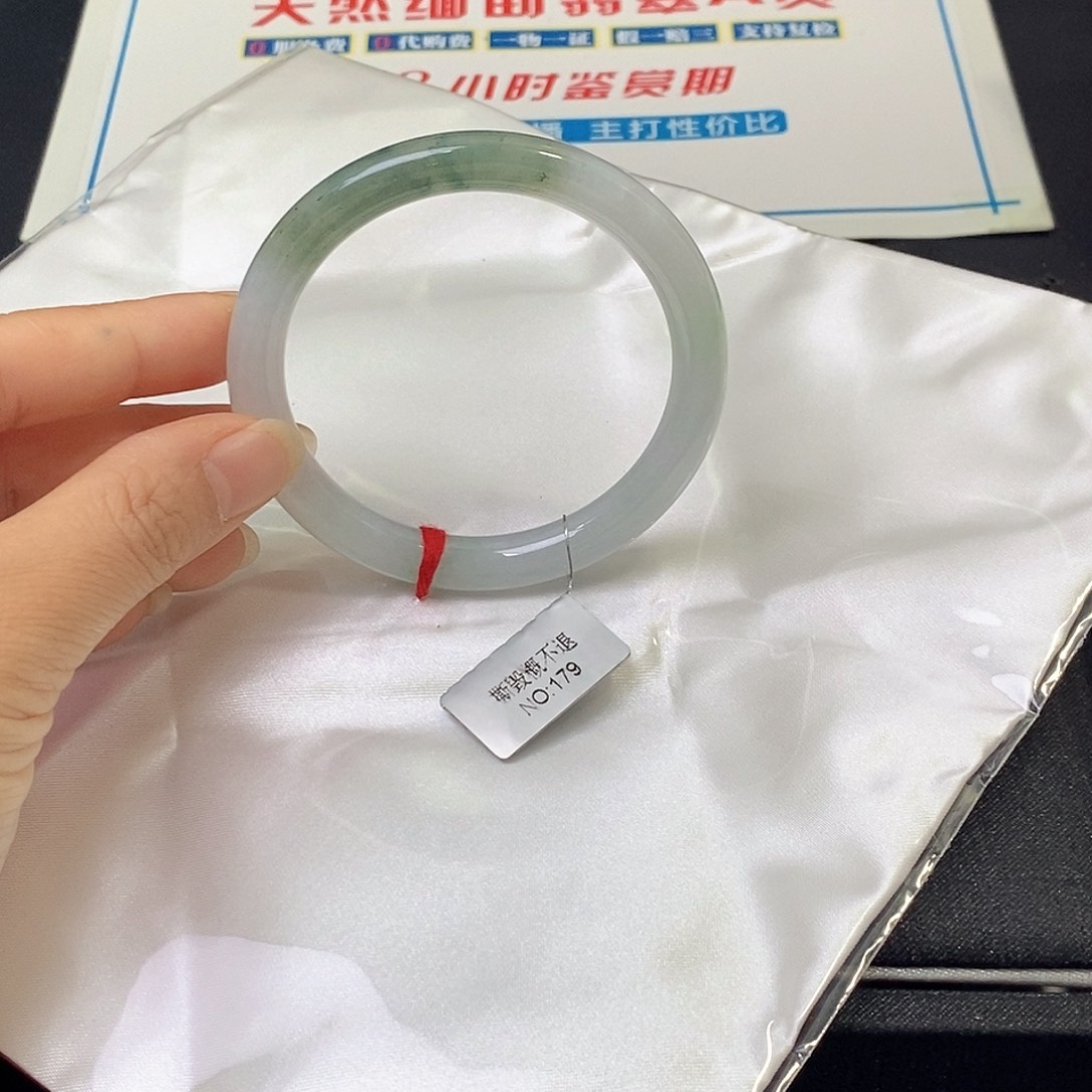 翡翠未镶嵌手镯55