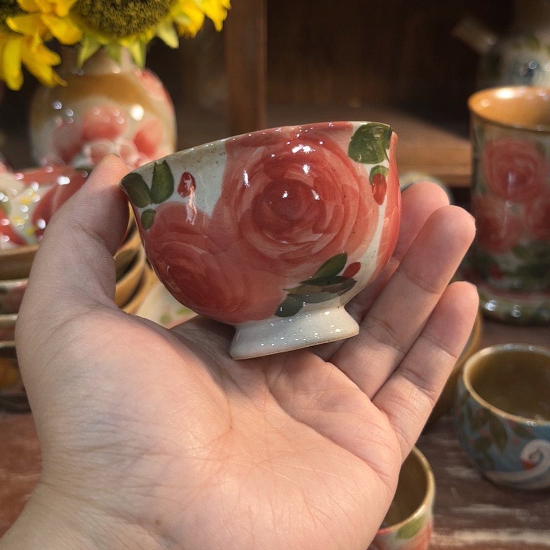 壶红红火火恍恍惚惚哈哈哈哈笑着
