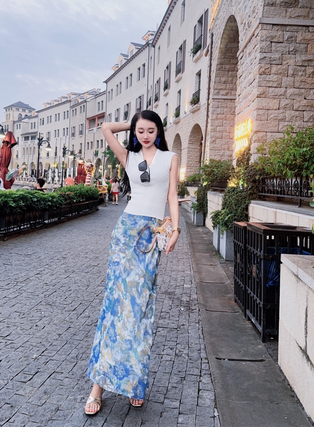 【茹哥】印花设计感垂感复古高级感显瘦包臀半身裙