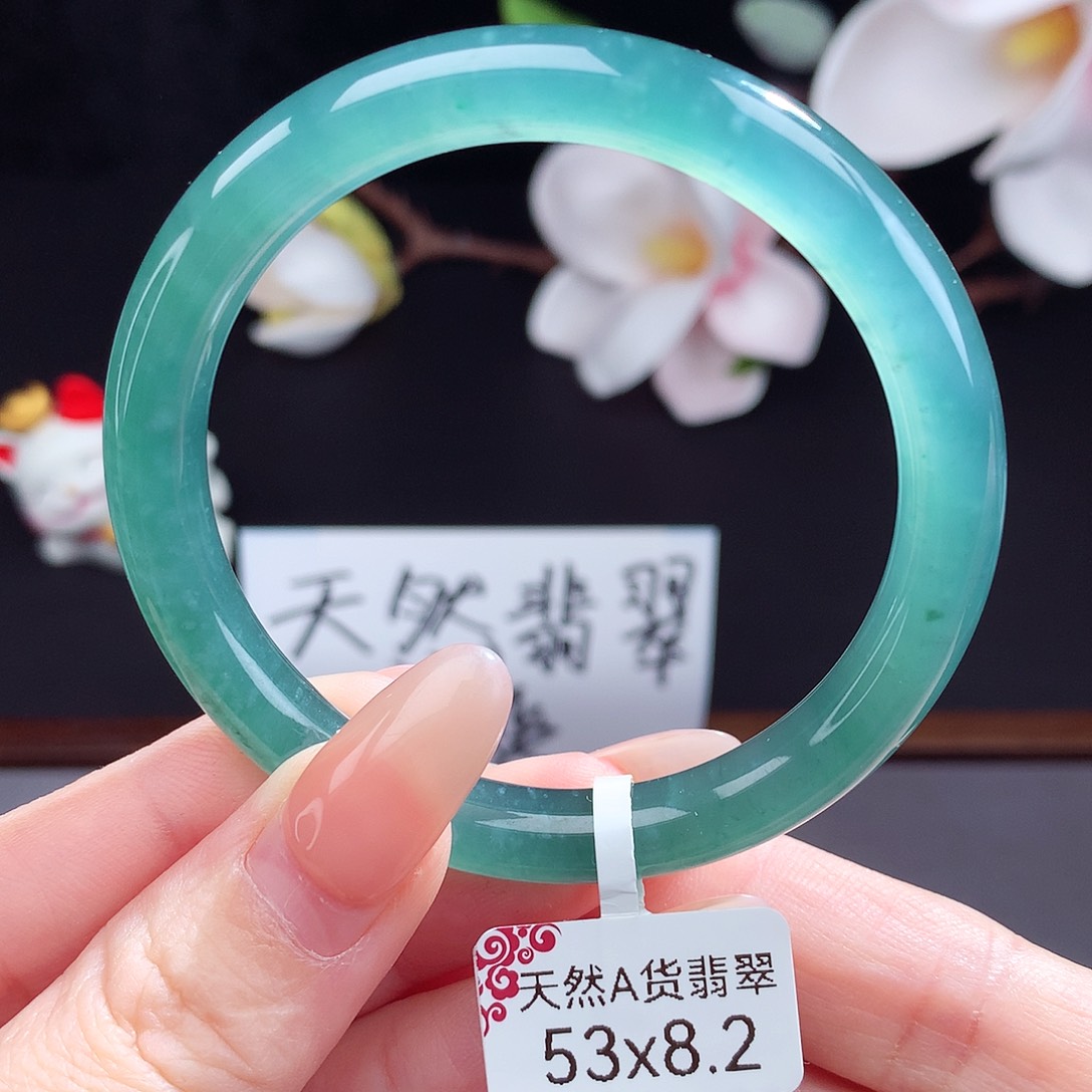 翡翠手镯（圆镯）未镶嵌