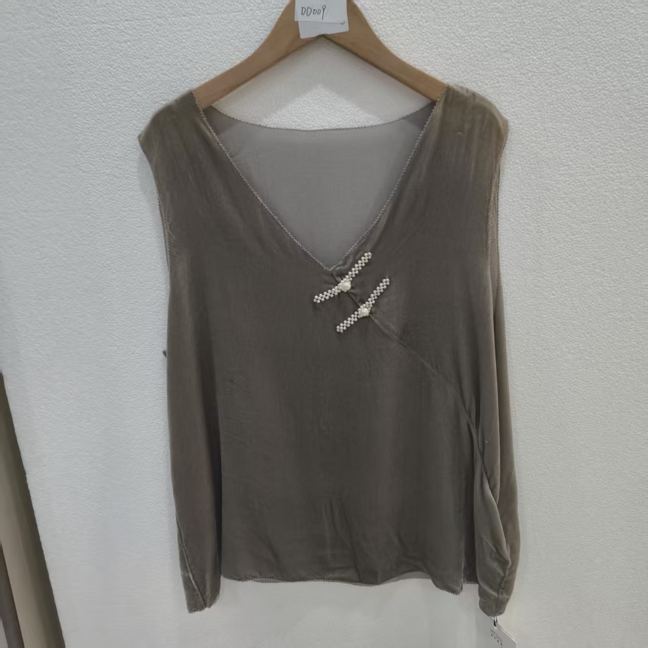 100桑蚕丝真丝丝绒背心E565