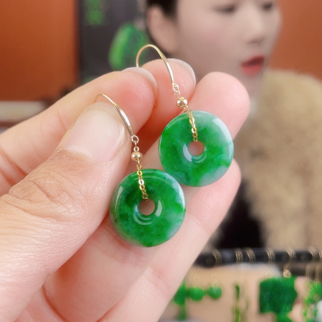 翡翠18K金镶嵌耳饰